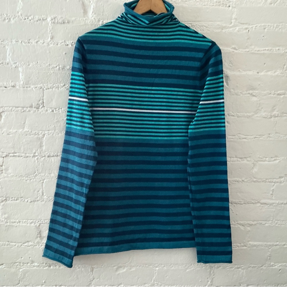 Duluth Trading Co Womens CoolMax Blue Striped Knit Sweater Hiking Outdoor Size M